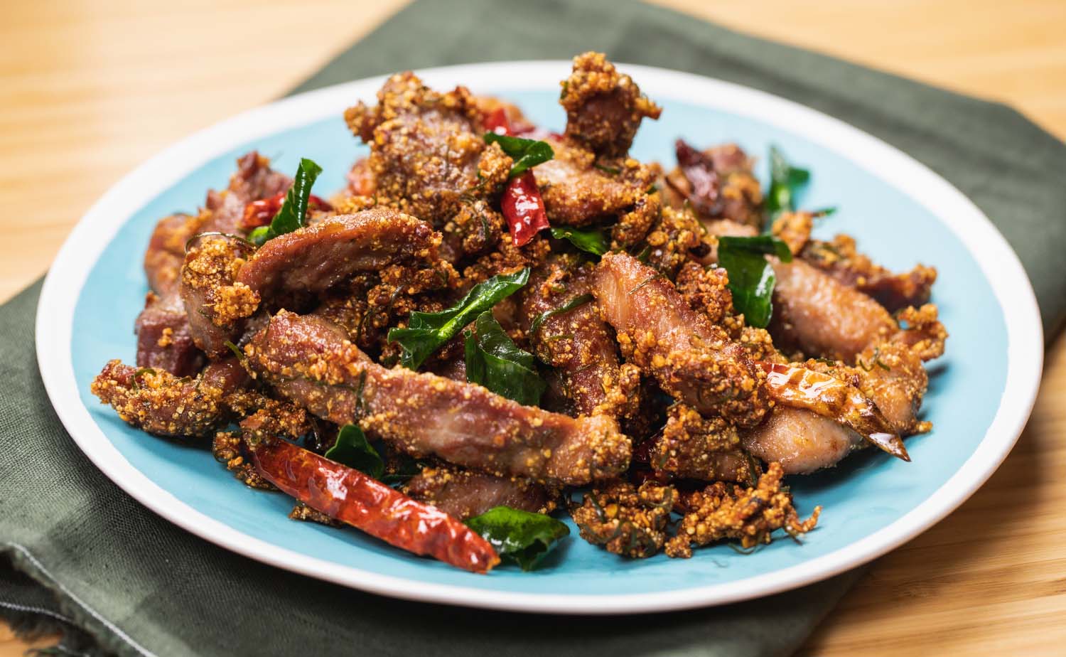 หมูคลุกฝุ่น