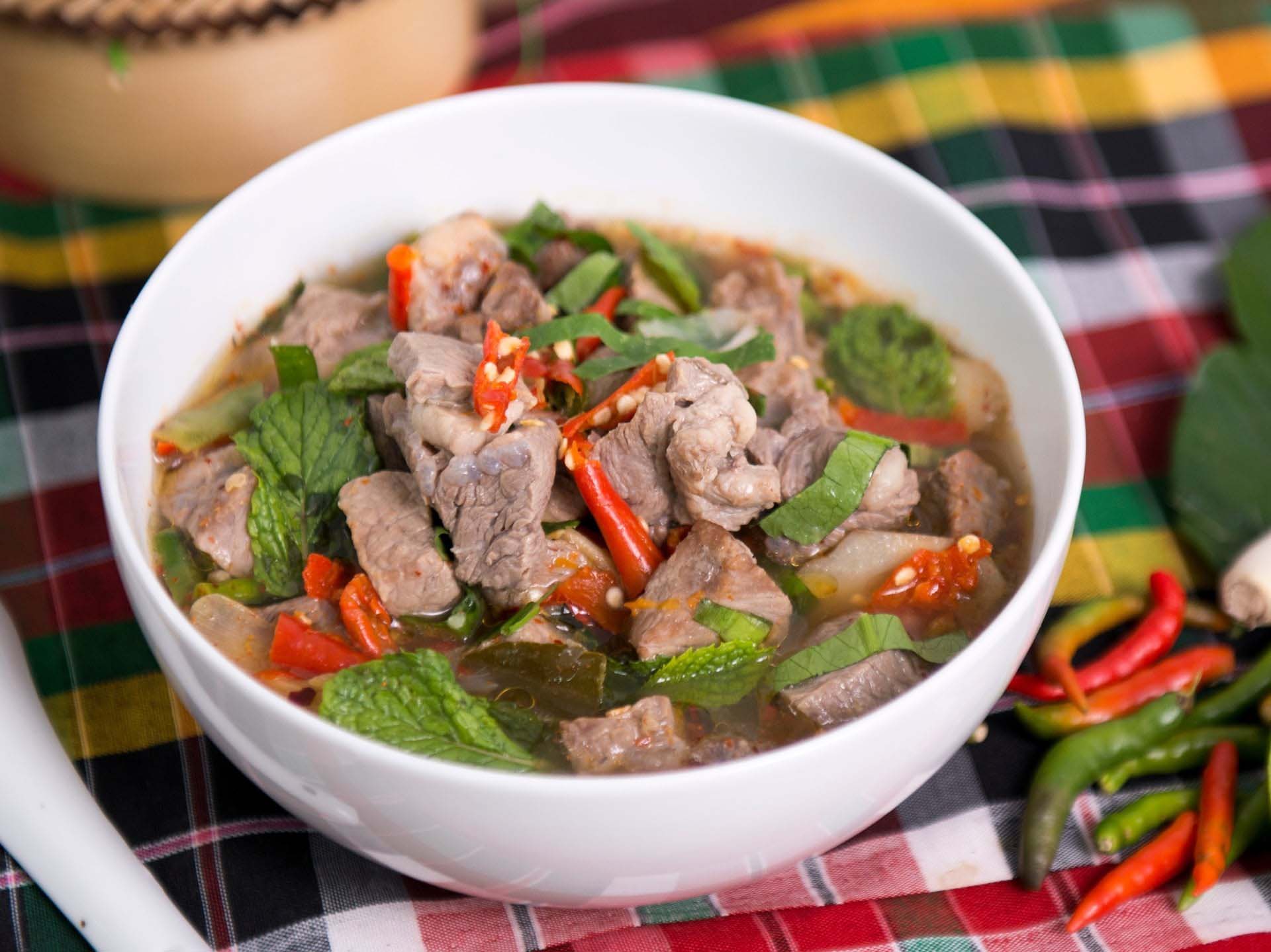 ต้มแซ่บเนื้อ