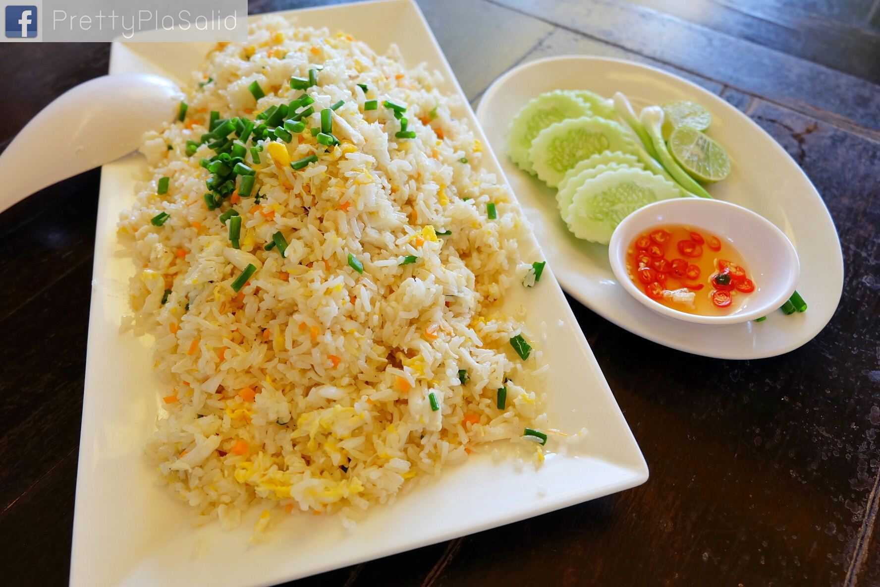 ข้าวผัดหมู (ใหญ่)