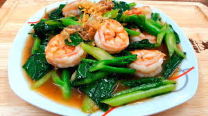 คะน้ากุ้งราดข้าว
